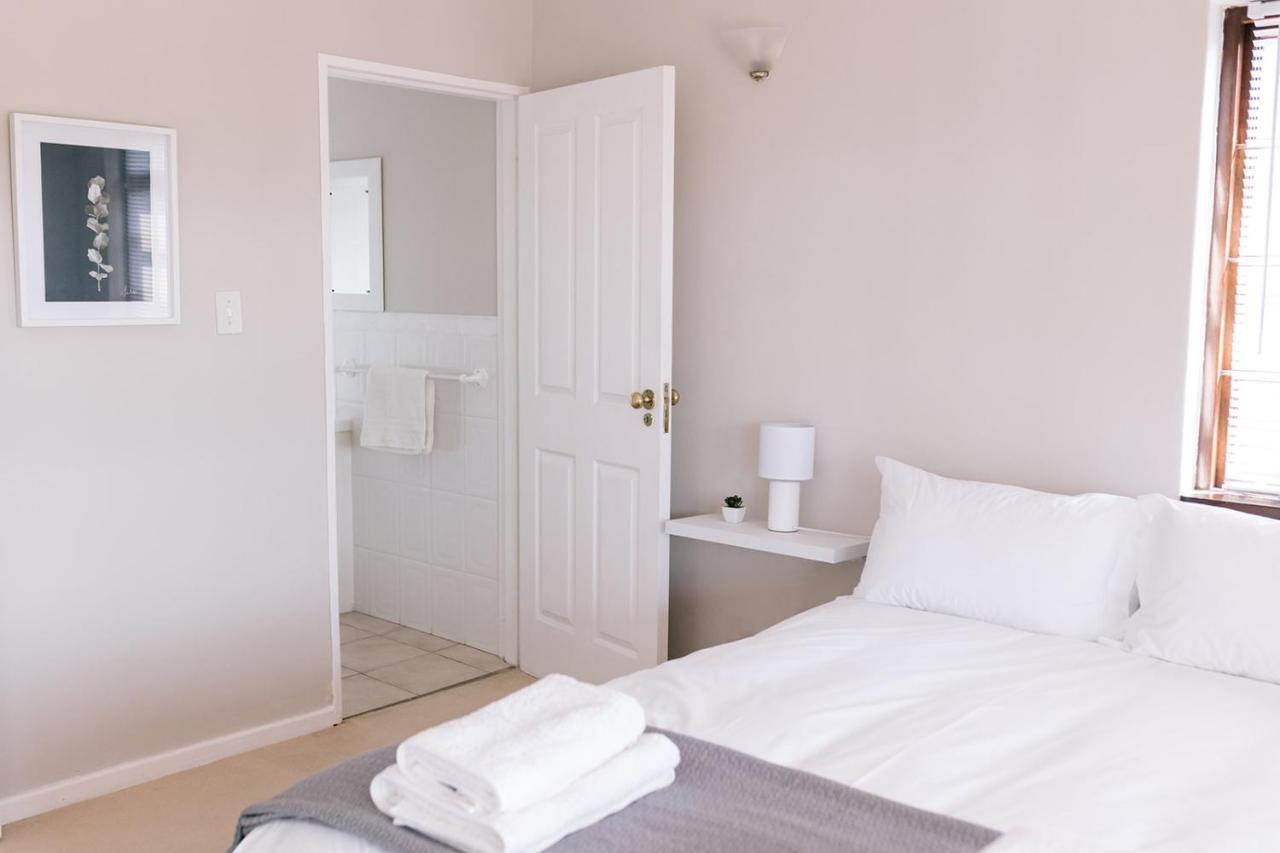 Nahoon Beach Villas Self Catering Apartments East London Exterior foto